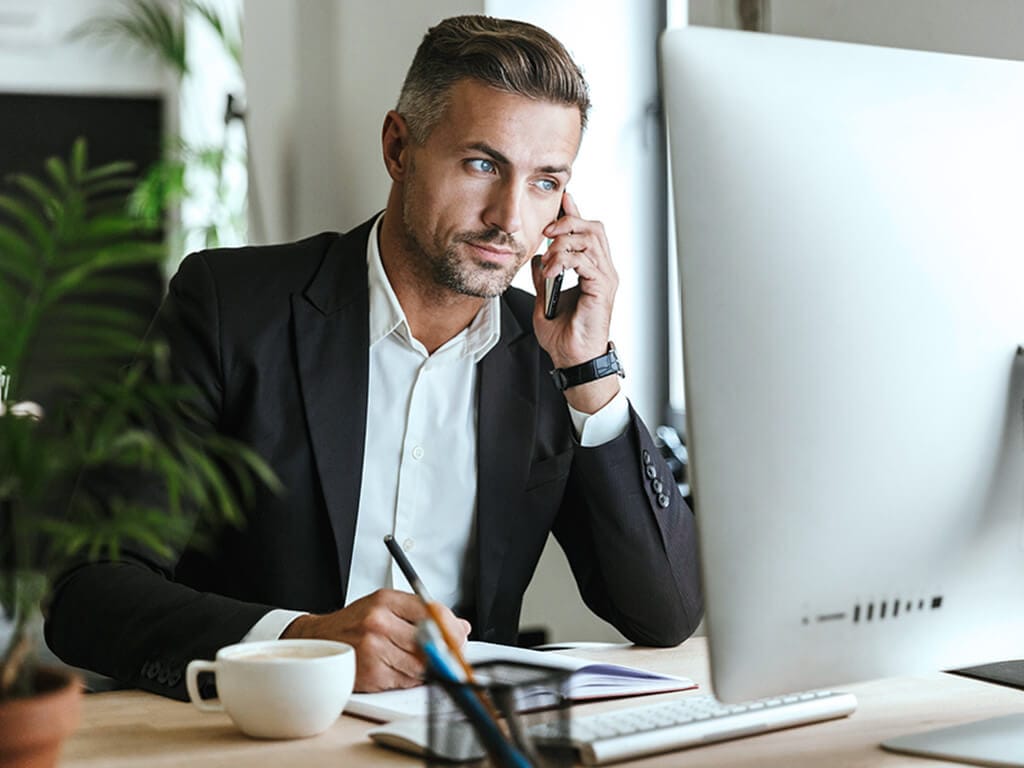 Rekryterare genomför bakgrundskontroll under rekryteringsprocessen